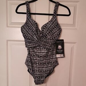 Miraclesuit one-piece bathing suit - NWT